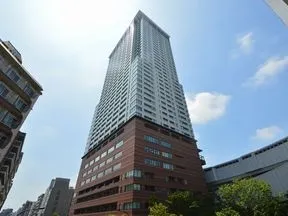 クロスエアタワー