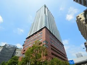 南東側より