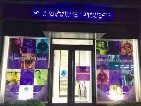 エニタイムフィットネス西新宿店