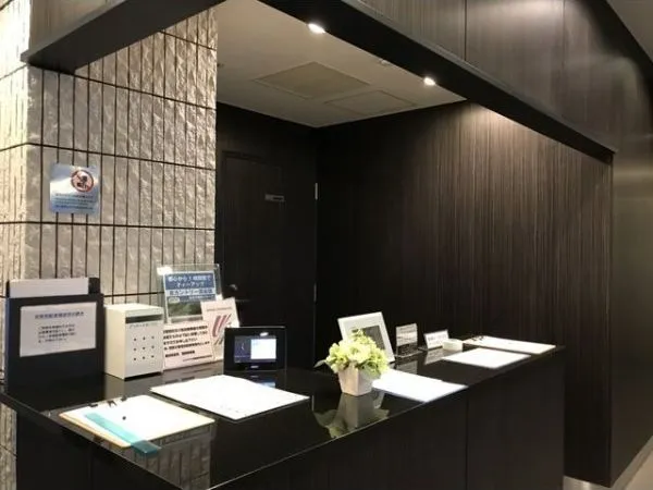 フロント