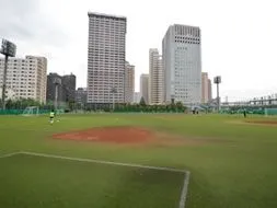 天王洲公園（野球場＆多目的広場）