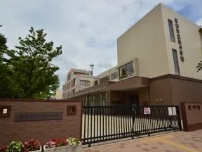 草加市立栄小学校
