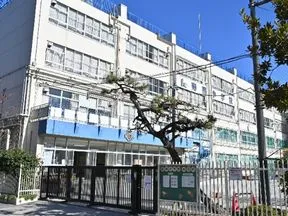 南陽小学校