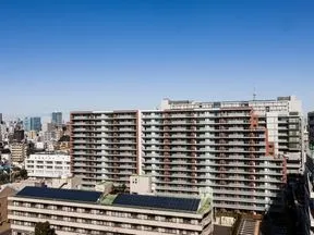 南から見た外観