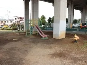 本村西児童遊園地