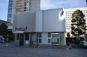 品川駅港南口交番