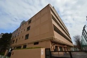 港区立港南中学校