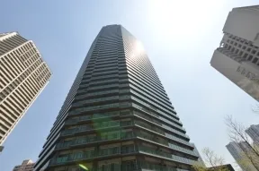 北東からの外観
