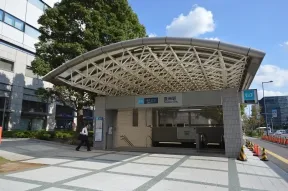 豊洲駅1a出口を出て直進