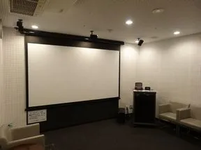 楽器演奏や歌唱レッスンに最適な防音のシアター・カラオケルーム（サウスタワー地下1階）