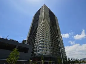 北東から見たタワー棟
