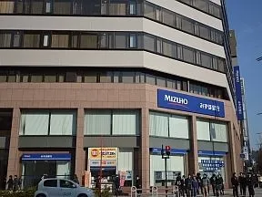 みずほ銀行　九段支店