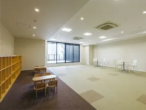 住まう方同士の歓談やお子様の遊びスペースとして機能するコミュニティルーム(2階)