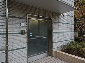 バイクポートエントランス