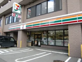 セブンイレブン　札幌大通東３店