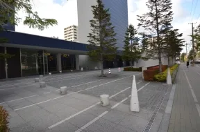 玄関ポーチ