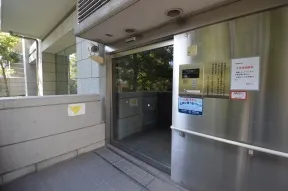 サブエントランス