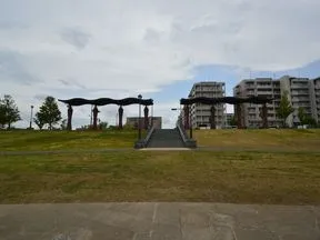 レイクタウン大芝生広場