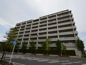 東から見たG棟