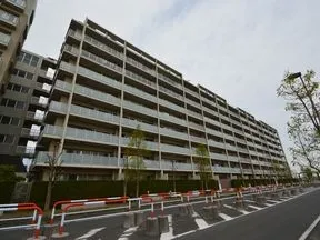 南東から見たB棟
