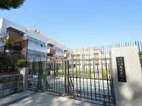 港区立高陵中学校