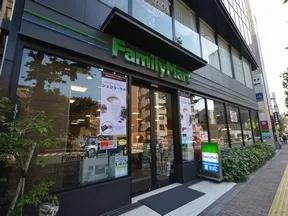 ファミリーマート広尾駅前店