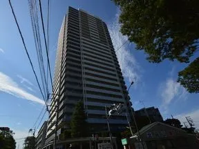 南東側より