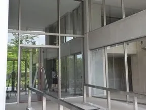 エントランス（D棟）