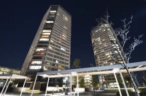 外観　ライトアップ時
