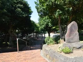 上麻生隠れ谷公園