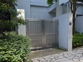 駐輪場入口