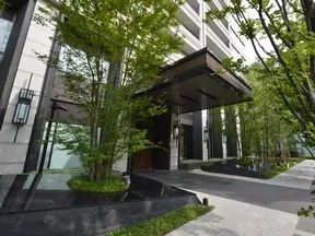 緑豊かなエントランスアプローチ