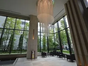 エントランスホール