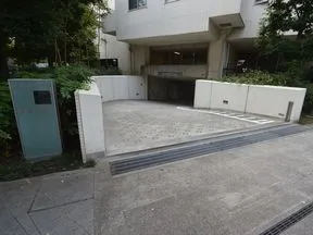 駐車場入口