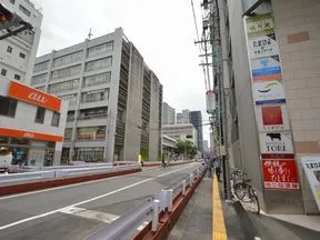 大宮区役所を左手に直進