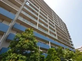 南東側からの外観(F棟)