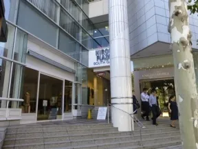 広尾プラザ