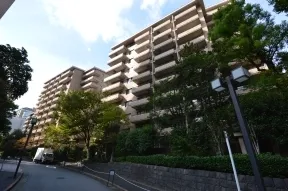 メイン通りから望むノースヒルＬＯ棟