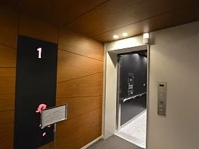 Ｇ棟エレベーターホール
