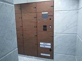 宅配ロッカー