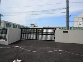 市立臨港中学校