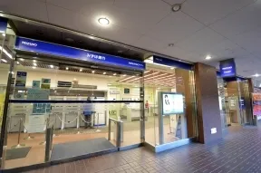 みずほ銀行　新宿新都心店