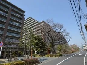 南東側外観(フォレストレジデンス)