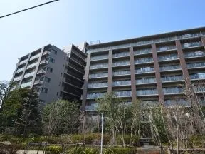 東側外観1(ガーデンレジデンス)