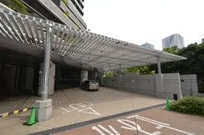 車寄せ入口