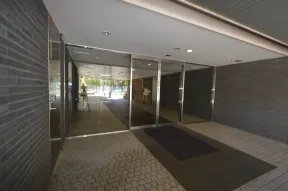 エントランス正面