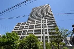 神楽坂通り方面より