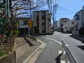 T字路を左折