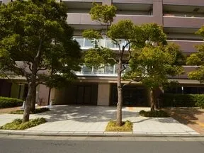 リバーサイドエントランスアプローチ
