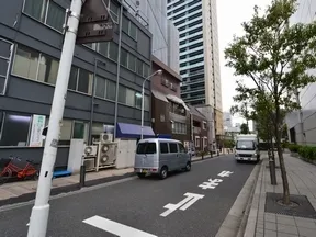 角を右折します